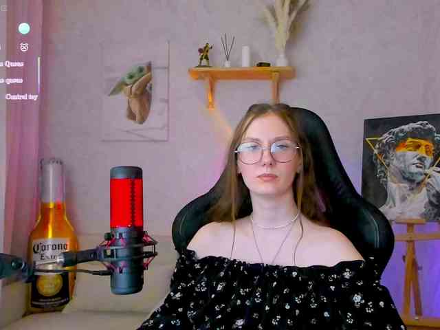 KiraRumGirl webcam