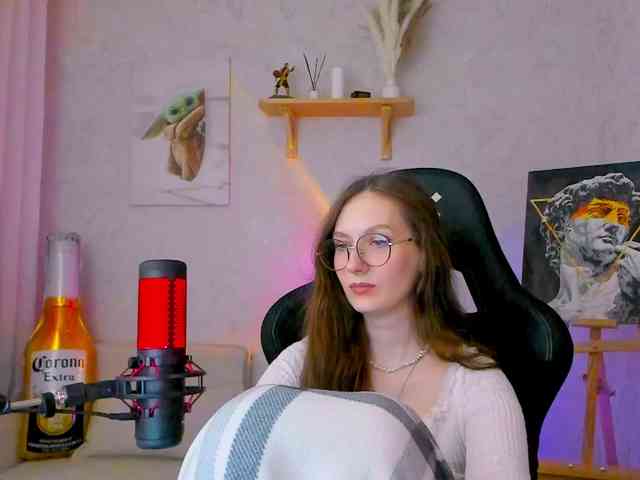 KiraRumGirl webcam