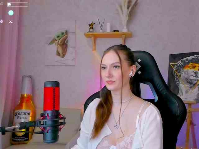 KiraRumGirl webcam