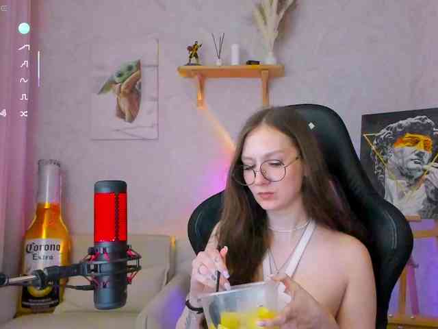 -Lovely Live Webcam on BongaCams