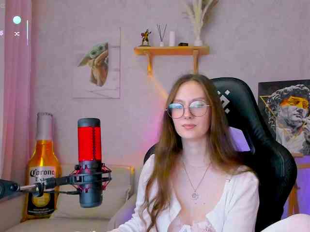 Модель: KiraRumGirl
