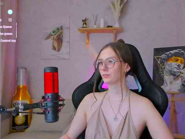 KiraRumGirl webcam
