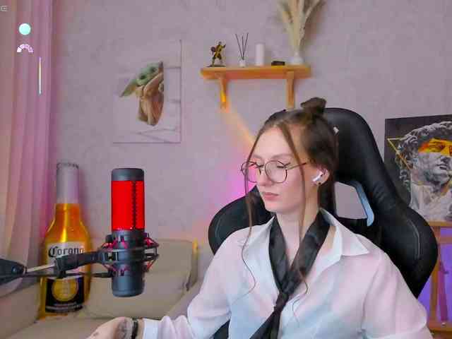 KiraRumGirl webcam