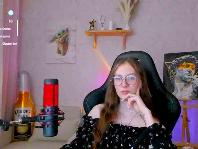 KiraRumGirl webcam