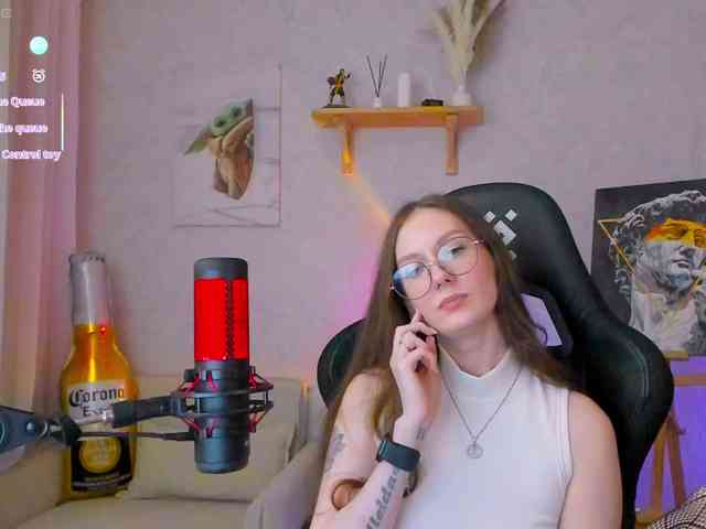 KiraRumGirl webcam