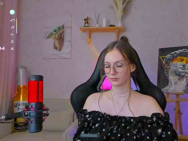 KiraRumGirl webcam