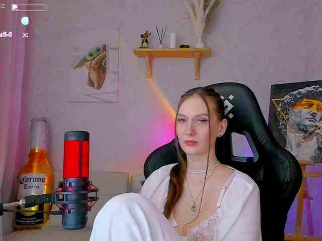 KiraRumGirl webcam