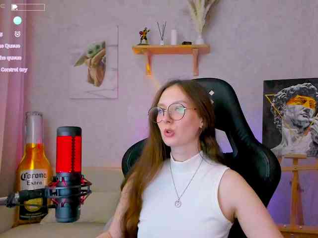 KiraRumGirl webcam