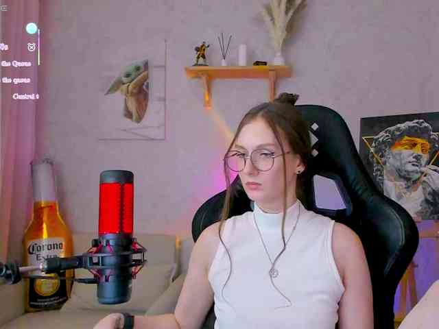 KiraRumGirl webcam