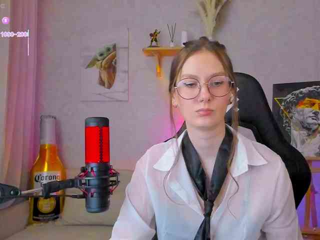 KiraRumGirl webcam