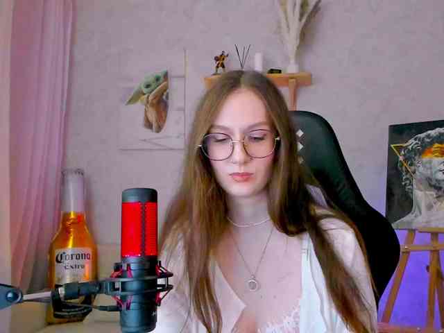 KiraRumGirl webcam