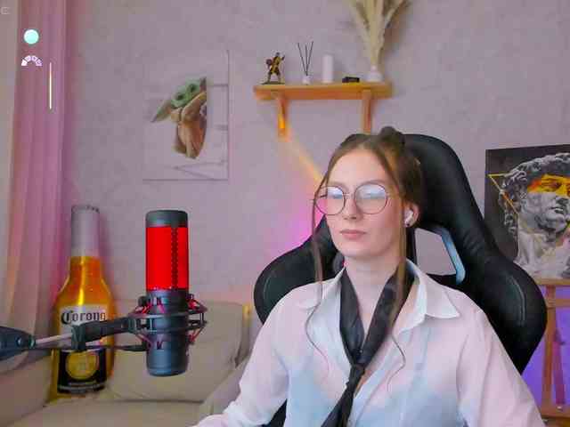 KiraRumGirl webcam