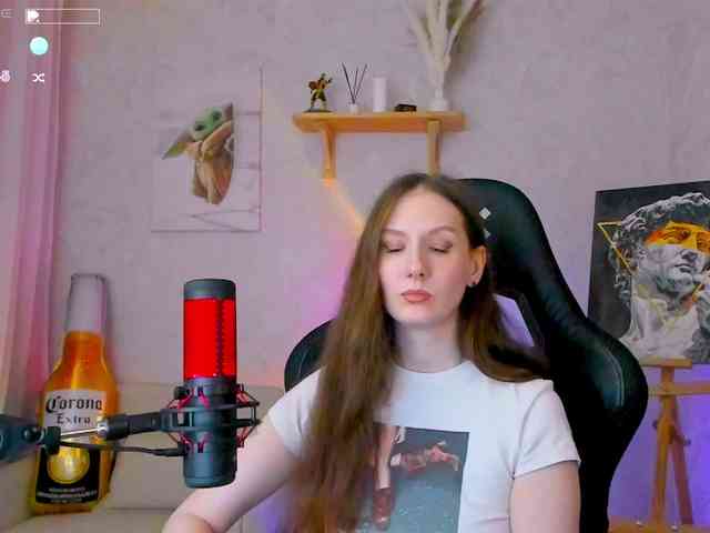 KiraRumGirl webcam