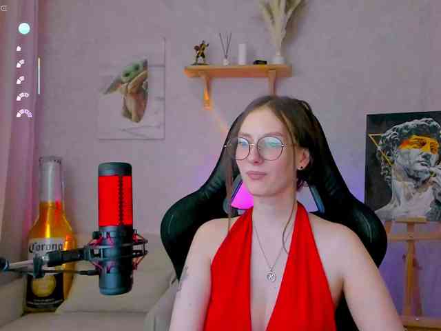 KiraRumGirl webcam