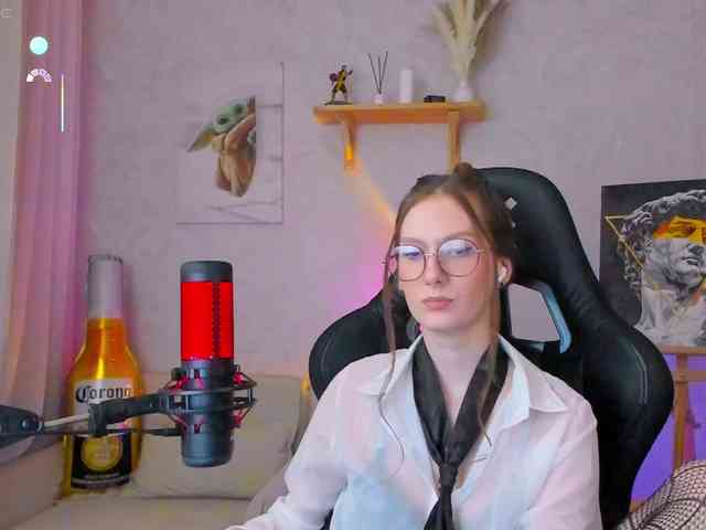 KiraRumGirl webcam