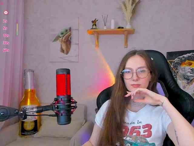 KiraRumGirl webcam