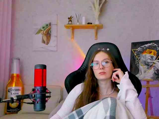 KiraRumGirl webcam