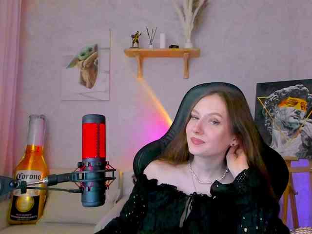KiraRumGirl webcam