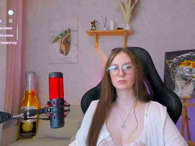 KiraRumGirl webcam