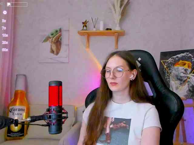 KiraRumGirl webcam