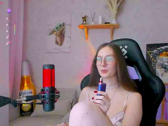 KiraRumGirl