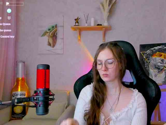 KiraRumGirl webcam