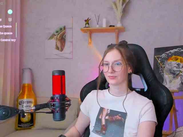 KiraRumGirl webcam