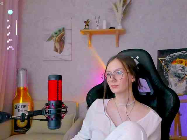KiraRumGirl