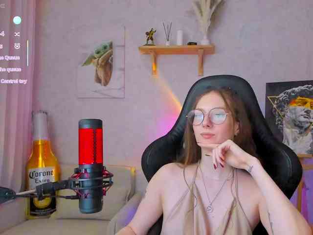 KiraRumGirl webcam
