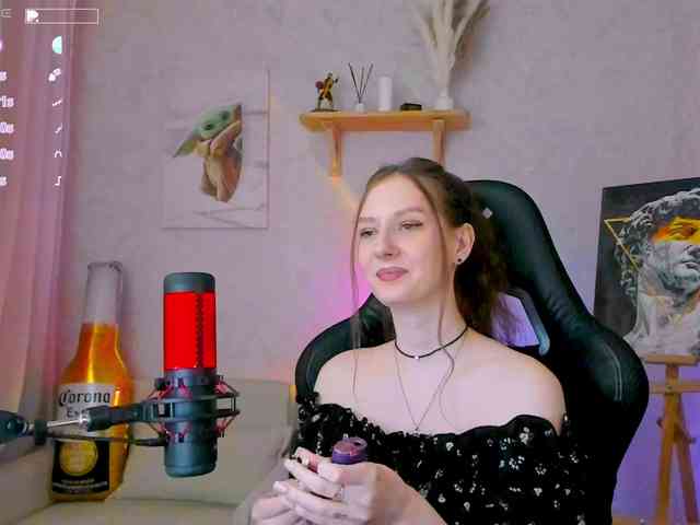 KiraRumGirl webcam