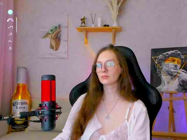 KiraRumGirl webcam