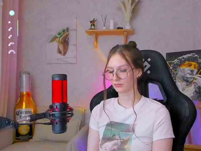 Модель: KiraRumGirl