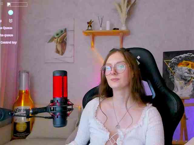KiraRumGirl webcam