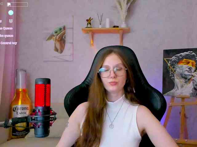 KiraRumGirl webcam