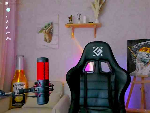 KiraRumGirl webcam