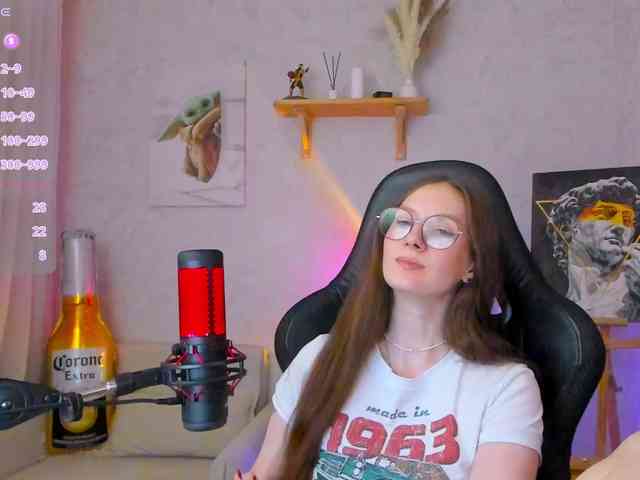 KiraRumGirl webcam
