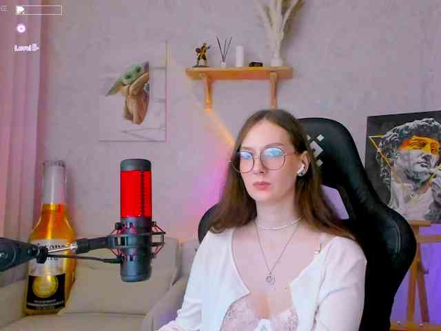 KiraRumGirl webcam