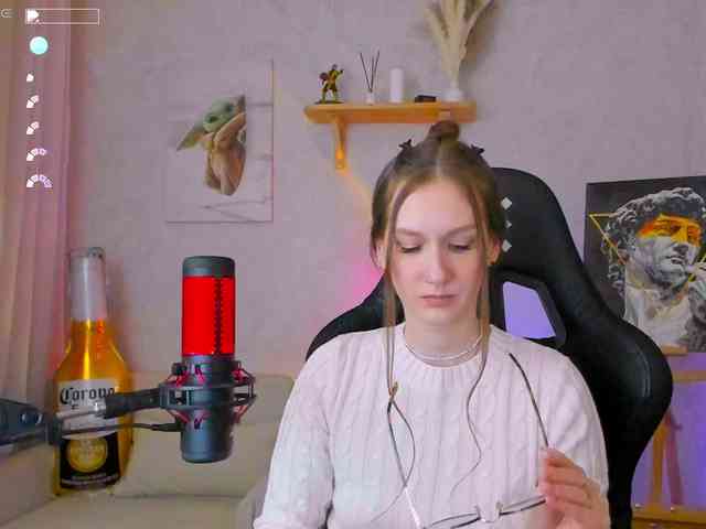 KiraRumGirl webcam