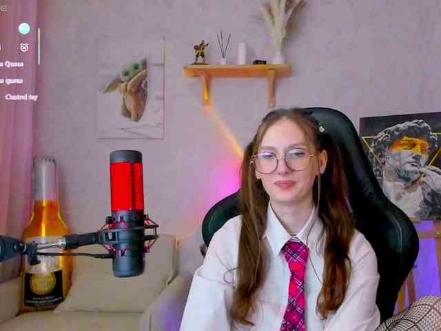 KiraRumGirl webcam