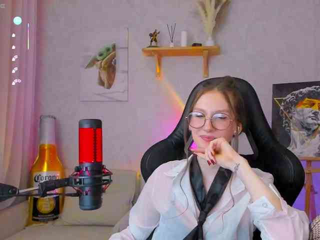 KiraRumGirl webcam