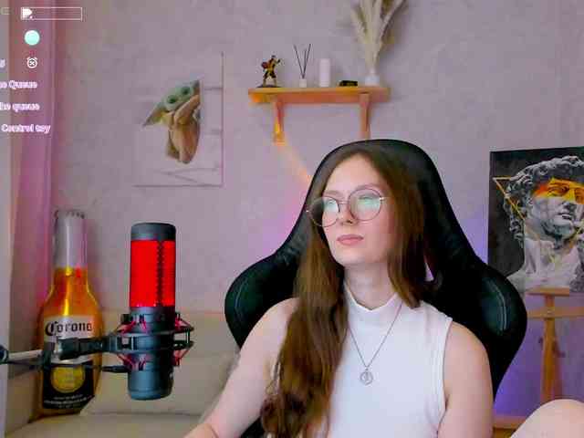KiraRumGirl webcam