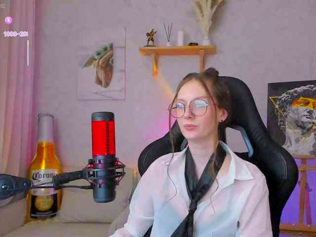 KiraRumGirl webcam