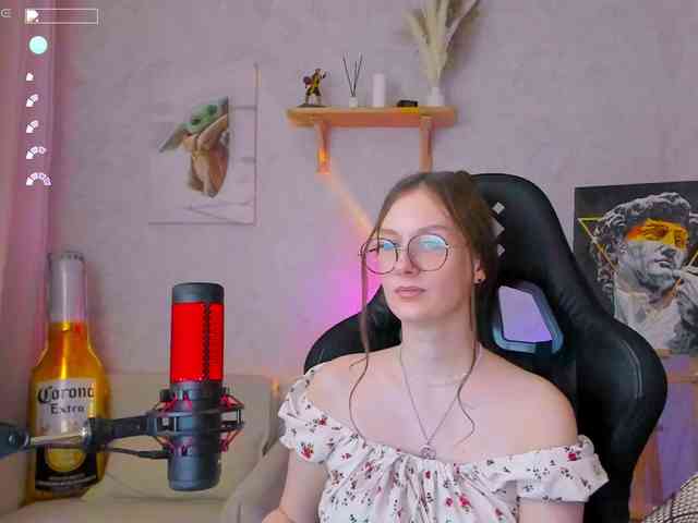 KiraRumGirl webcam