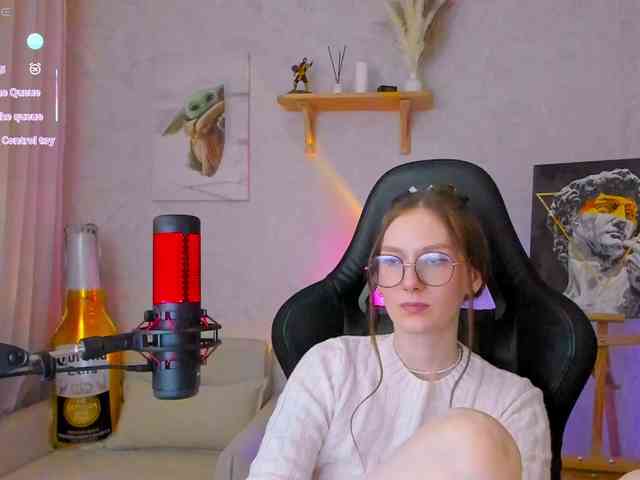KiraRumGirl webcam