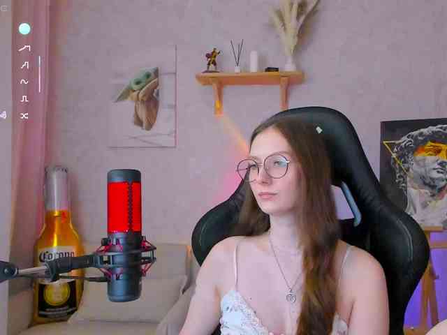 KiraRumGirl webcam