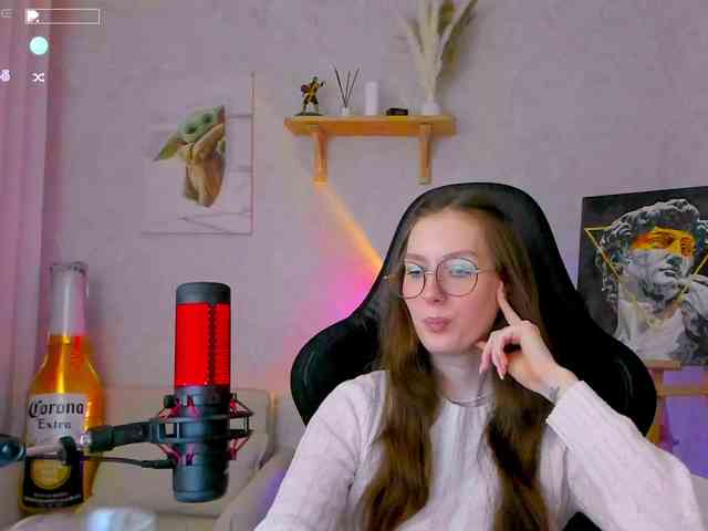 KiraRumGirl webcam