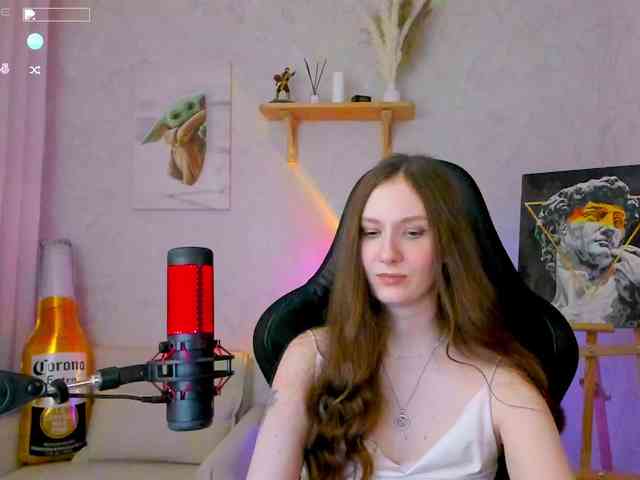 KiraRumGirl webcam