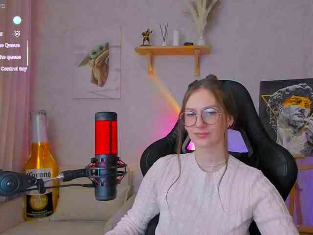 KiraRumGirl webcam