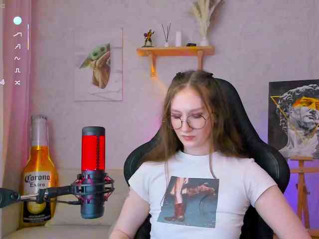 KiraRumGirl webcam