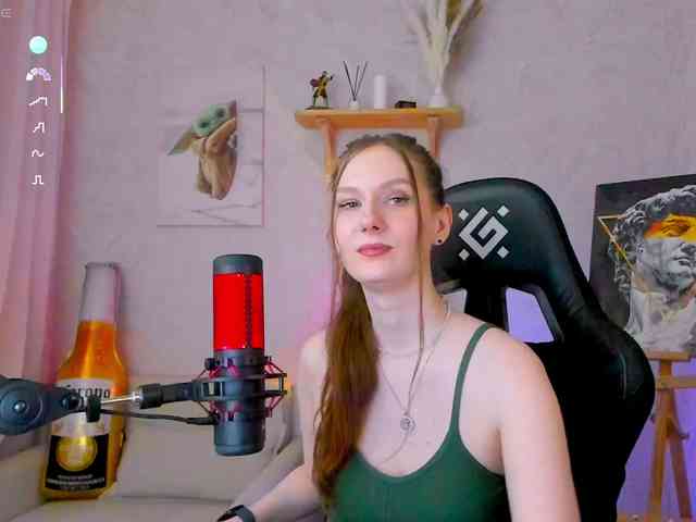 KiraRumGirl webcam